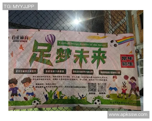 从乡村到城市的蜕变张国学的足球梦想与成长之路