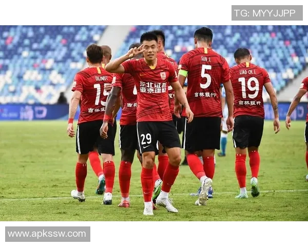 亚泰足球张力：重塑球队精神与战斗力的全新篇章